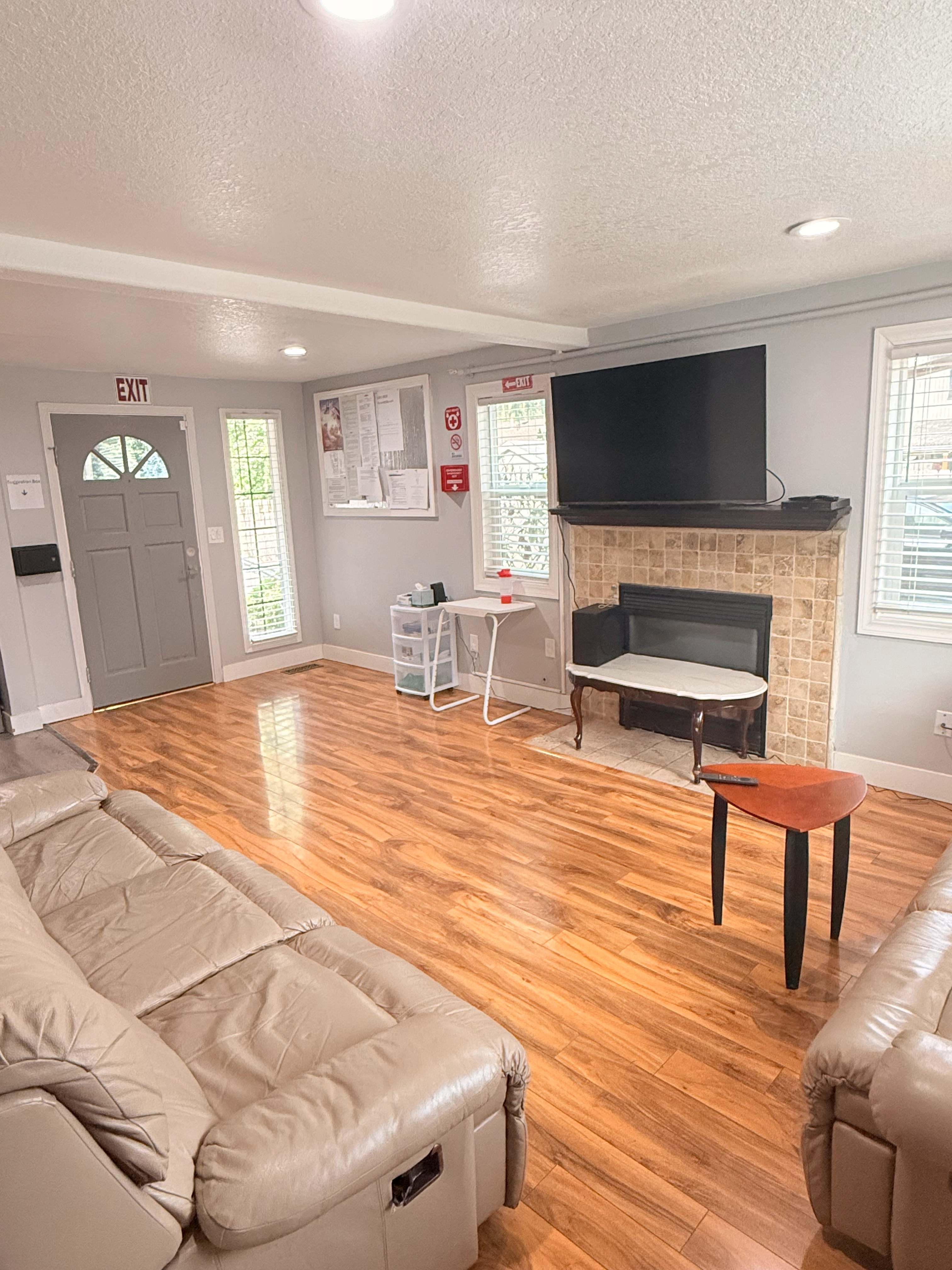 Aeternum Care living room